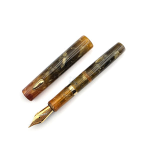 Taiwan Fine Writing International - Pencket Pocket Series: Garnet Short Fountain Pen Pencket Pocket Series – Garnet (Gold Nib)