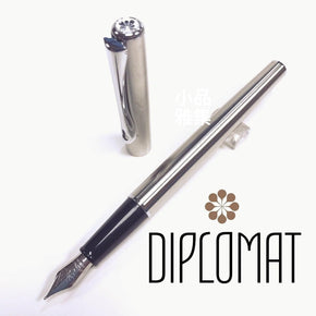 DIPLOMAT TRAVELLER SILVER Fountain Pen - TY Lee Pen Shop