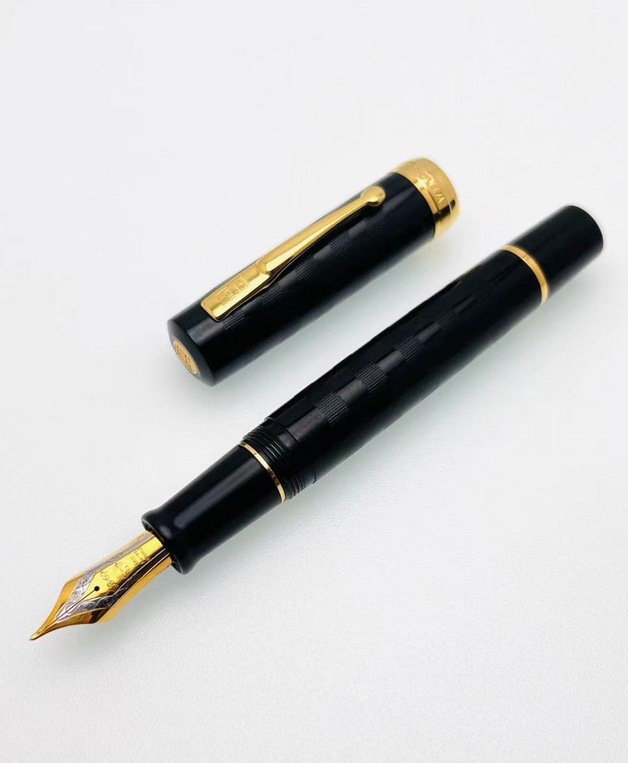 wing sung 600 18k Junfeng Calligraphy Fountain Pen, Natural Rubber